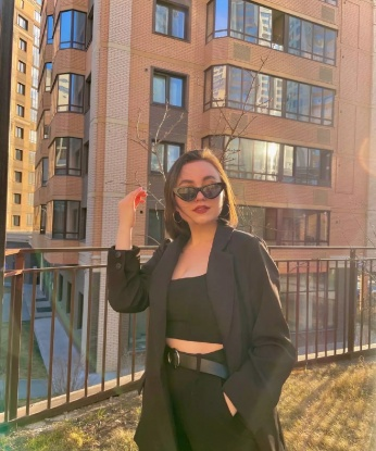 👠🌹🔥
Я живу в Москве и предлагаю широкий спектр услуг, которые приятно удивят даже самых требовательных мужчин. Мои возможности безграничны – от классического секса до ролевых игр и бдсм. Я открыта для экспериментов и готова удовлетворить все твои фантазии. 💋💦💦
Мои клиенты оставляют положительные отзывы о нашей встрече. Они ценят мою страсть, гибкость и умение создать атмосферу настоящего наслаждения. Ты можешь проверить это сам, взглянув на мои фото, которые подтверждают мою красоту и сексуальность. 📸🌟
Не упускай возможность провести время с настоящей профессионалкой. Позвони мне и я сделаю все, чтобы каждая наша встреча оставила в тебе незабываемый след. Жду с нетерпением нашей встречи в Москве, чтобы подарить тебе море удовольствия! 🥂🌃💫 Лизулик